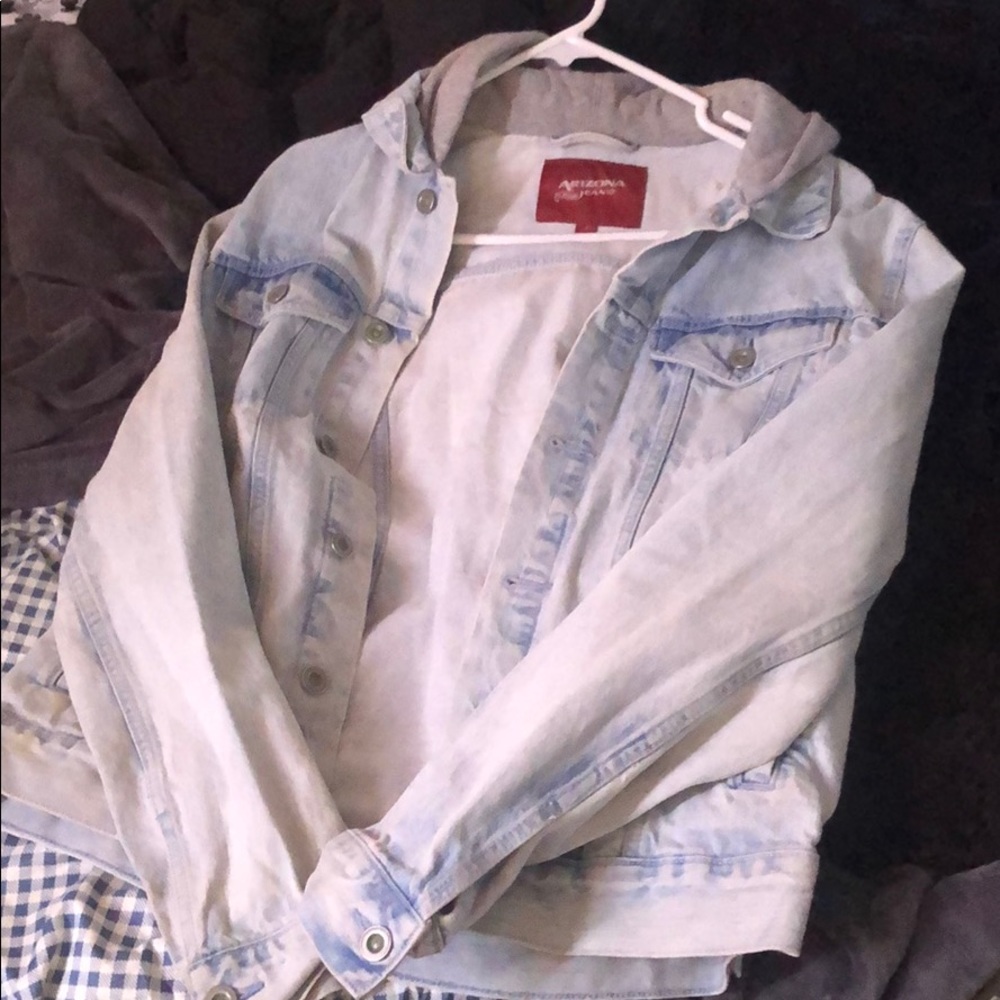 Jean jacket, it’s too small for me
